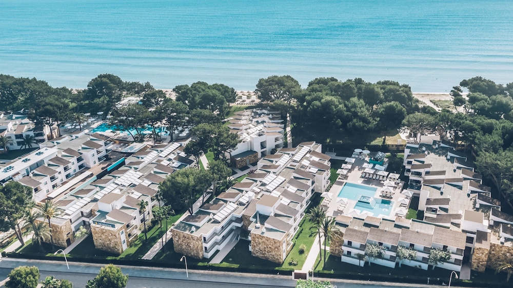 Iberostar Selection Playa de Muro Village — Hotel building in Playa de Muro, Balearic Islands