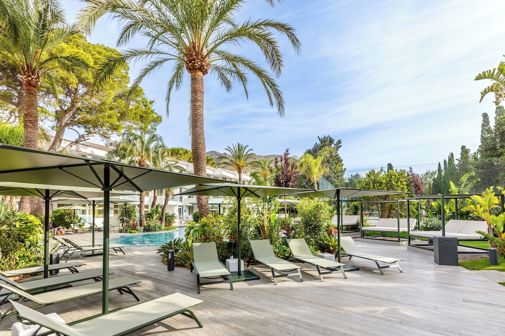 Hotel Illa D'Or — Swimming pool in Puerto Pollensa, Balearic Islands