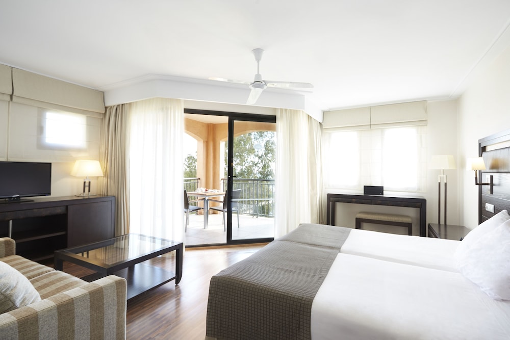 Insotel Fenicia Prestige Suites & Spa — Rooms in Santa Eulalia, Balearic Islands