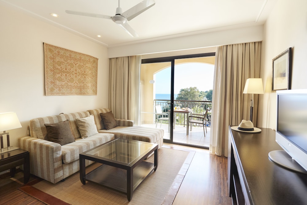 Insotel Fenicia Prestige Suites & Spa — Rooms in Santa Eulalia, Balearic Islands