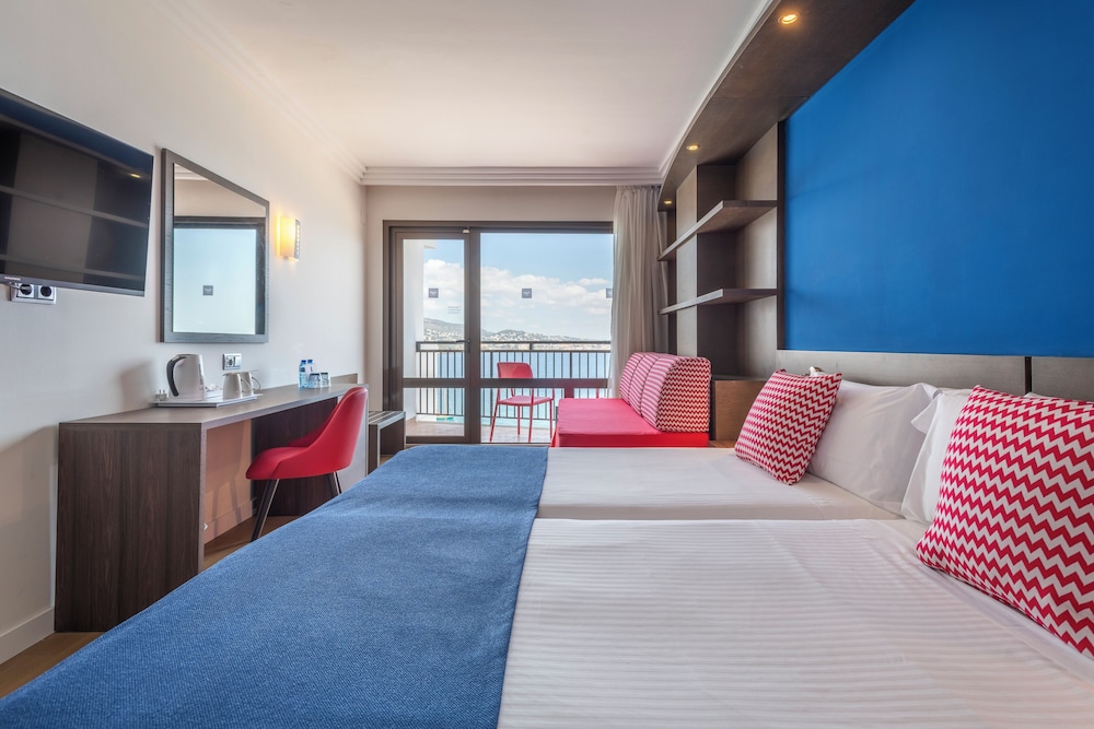 Leonardo Royal Hotel Mallorca — Hotel rooms in Magaluf, Balearic Islands
