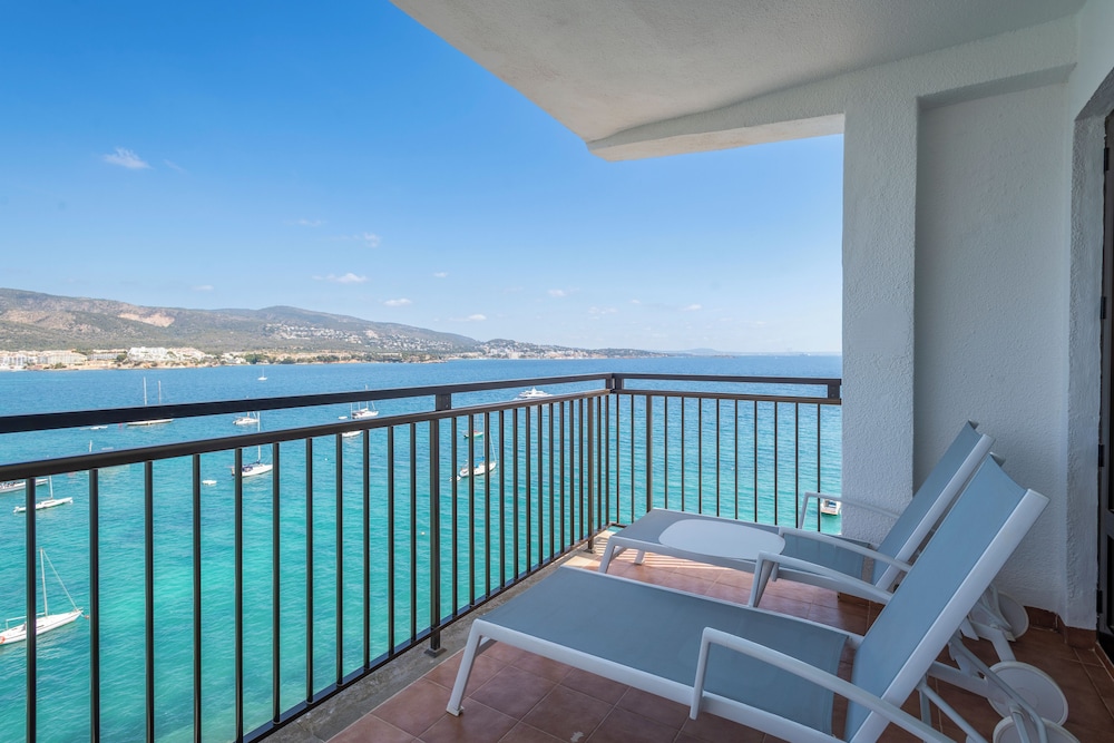 Leonardo Royal Hotel Mallorca — Hotel rooms in Magaluf, Balearic Islands