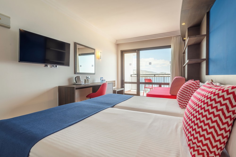 Leonardo Royal Hotel Mallorca — Hotel rooms in Magaluf, Balearic Islands