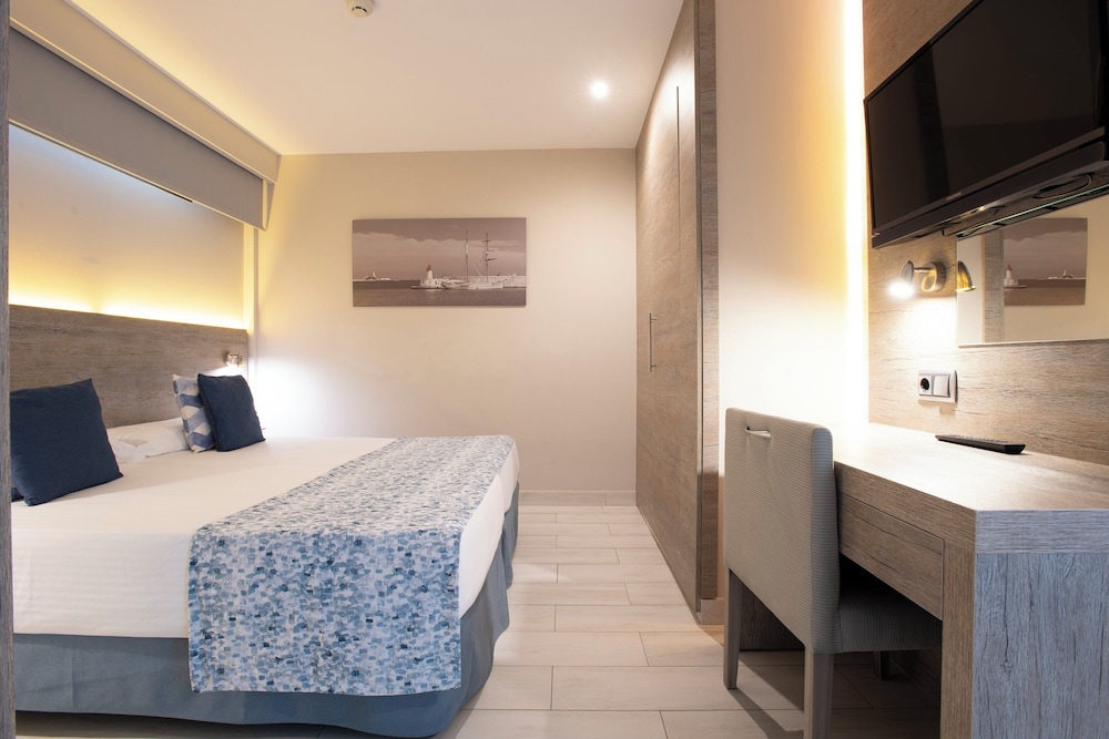 Leonardo Royal Hotel Mallorca Palmanova Bay — Hotel rooms in Magaluf, Balearic Islands