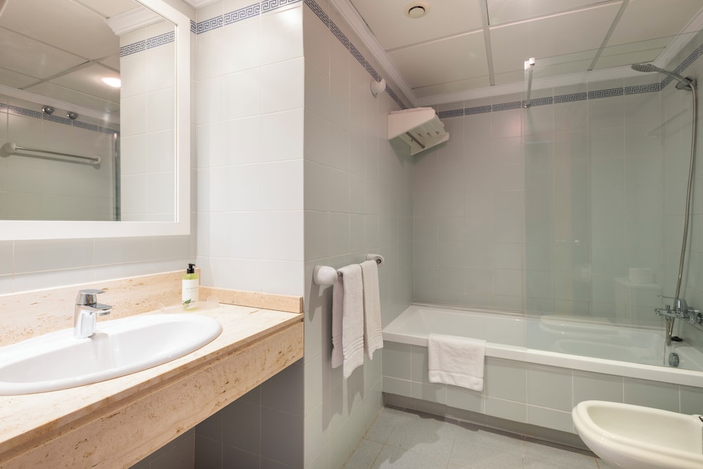 Inturotel Azul Garden — Hotel rooms in Cala d´Or, Balearic Islands