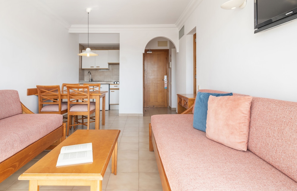 Inturotel Cala Azul — Hotel rooms in Cala d´Or, Balearic Islands