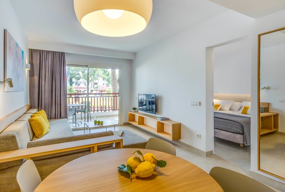 Inturotel Cala Azul — Hotel rooms in Cala d´Or, Balearic Islands