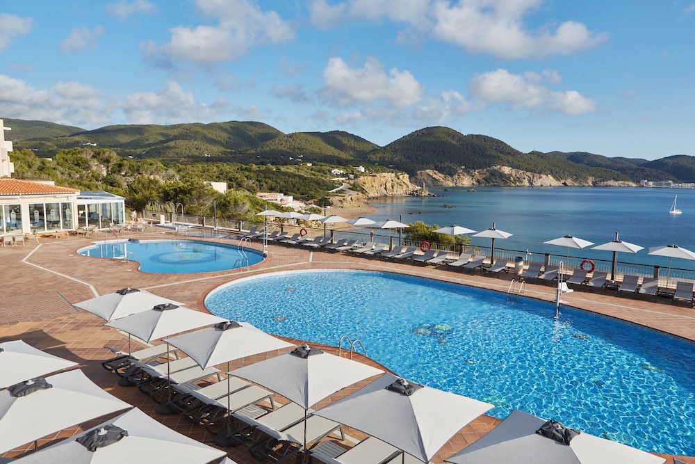 Invisa Hotel Club Cala Verde — Swimming pool in Santa Eulalia, Balearic Islands
