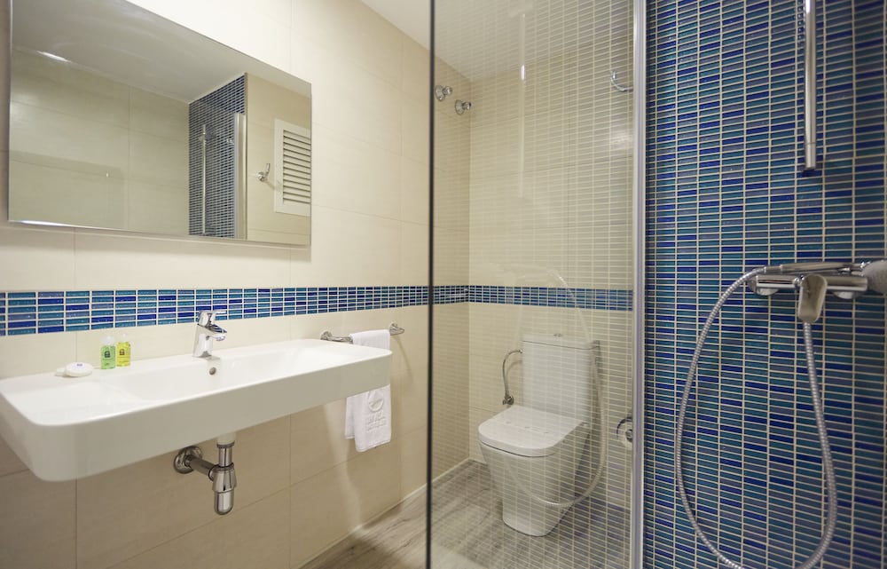 Invisa Hotel Es Pla - Adults Only — Hotel rooms in San Antonio, Balearic Islands