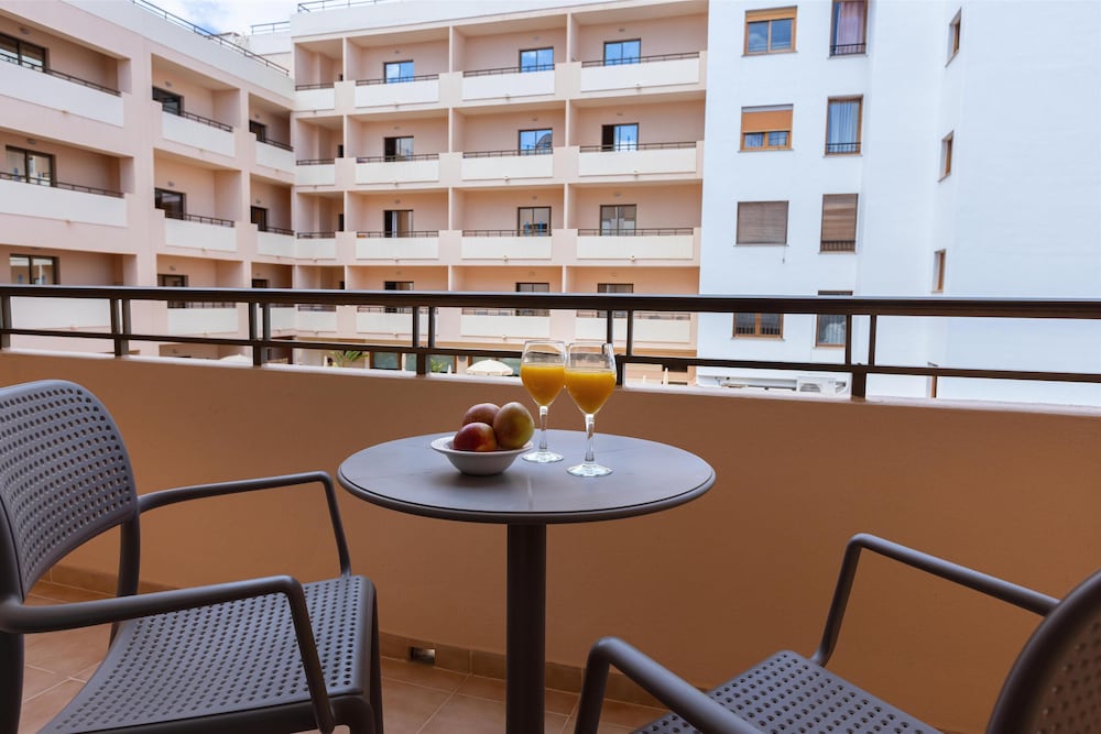 Invisa Hotel La Cala — Hotel rooms in Santa Eulalia, Balearic Islands