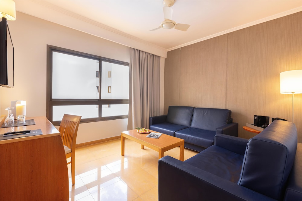 Invisa Hotel La Cala — Hotel rooms in Santa Eulalia, Balearic Islands