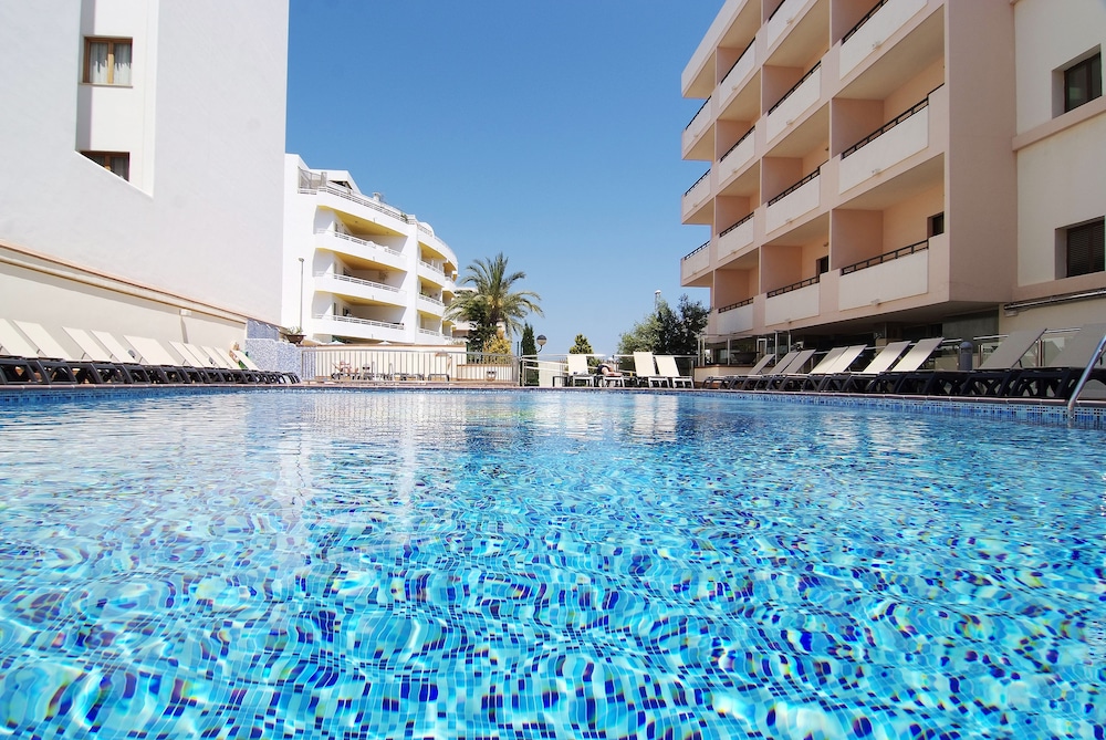Invisa Hotel La Cala - zdjęcie 2