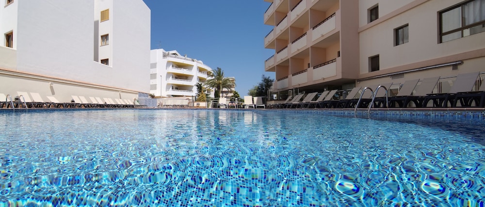 Invisa Hotel La Cala - zdjęcie 3