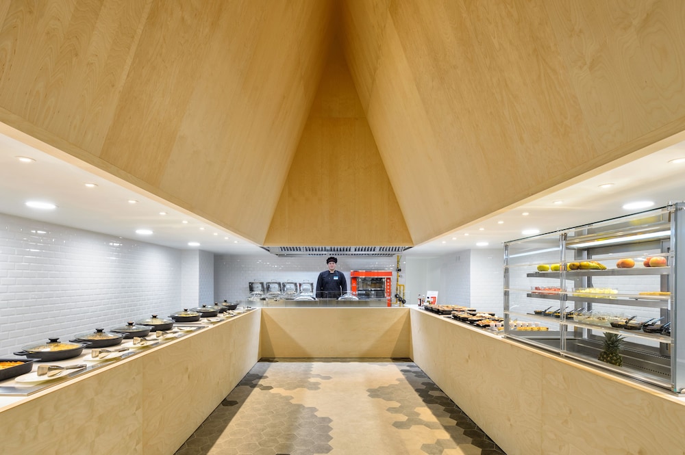 Apartamentos Vibra Jabeque Soul — Restaurant & bars in Playa d'en Bossa, Balearic Islands