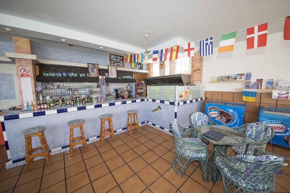 Apartamentos Jable Bermudas — Restaurant & bars in Puerto del Carmen, Canary Islands