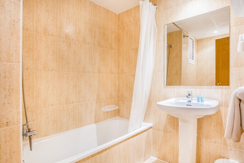Hotel Jaime I — Hotel rooms in Salou, Catalonia