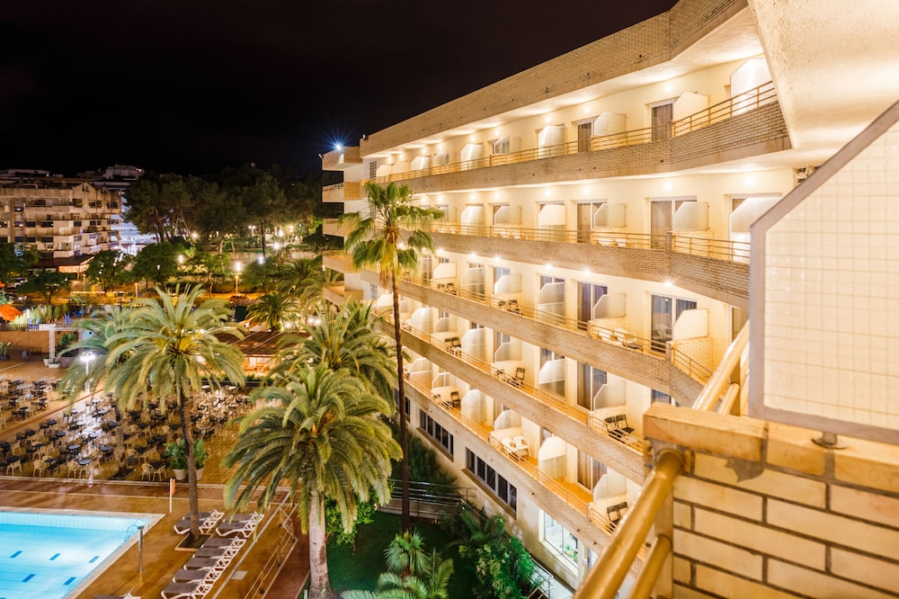 Hotel Jaime I — Hotel building in Salou, Catalonia