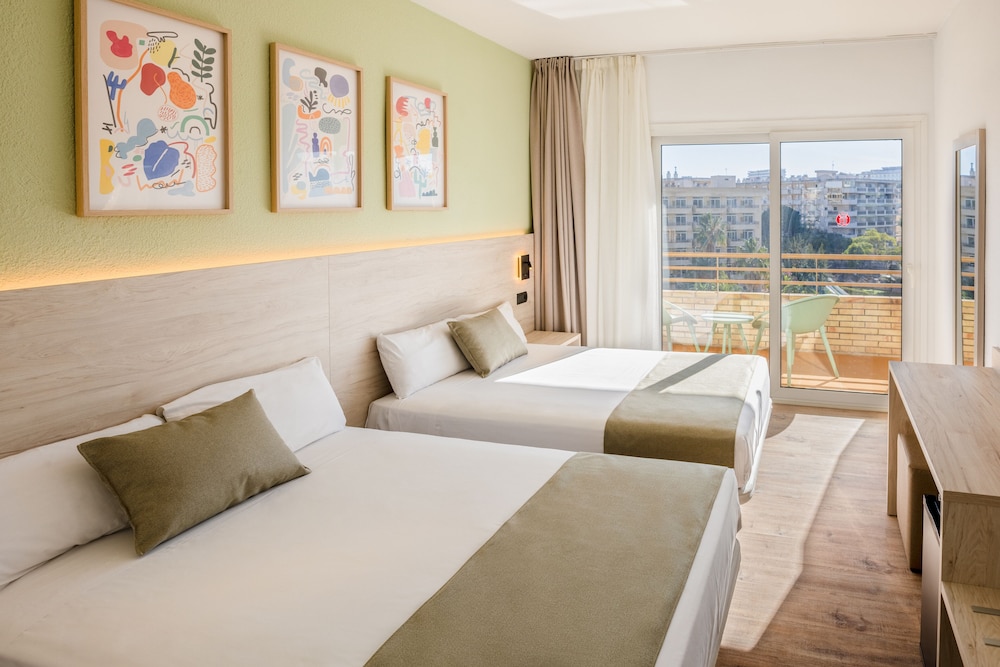 Hotel Jaime I — Hotel rooms in Salou, Catalonia