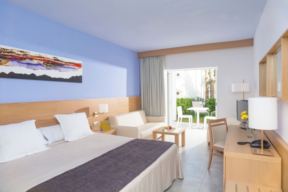 Club Jandía Princess - All Inclusive — Hotel rooms in Esquinzo, Canary Islands
