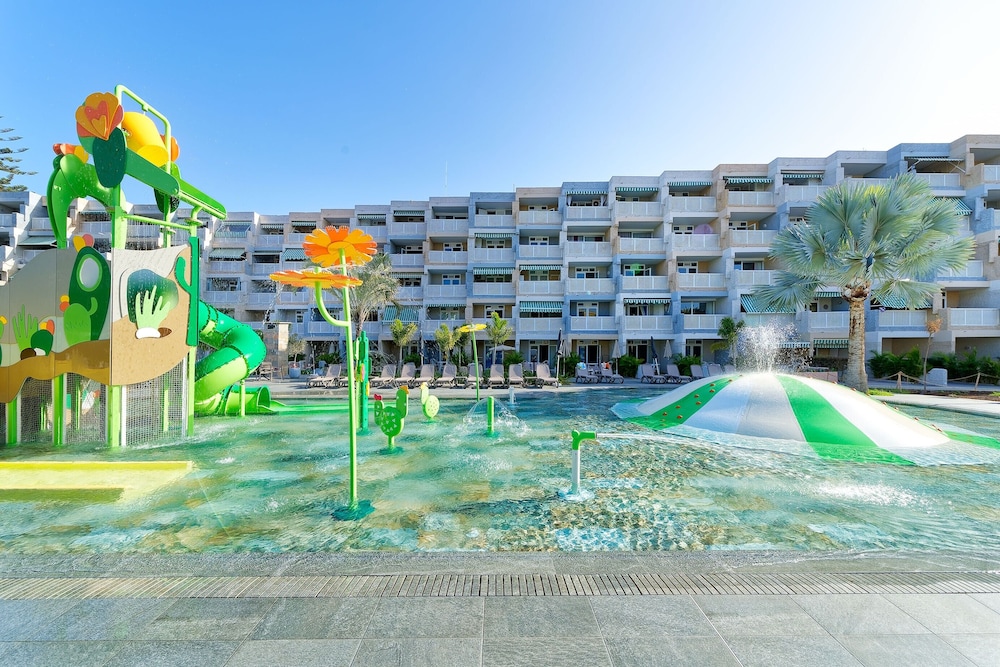 Ura Jardín del Atlántico — Attractions for children in Playa del Ingles, Canary Islands