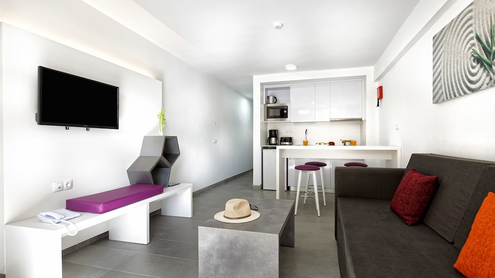Ura Jardín del Atlántico — Hotel rooms in Playa del Ingles, Canary Islands