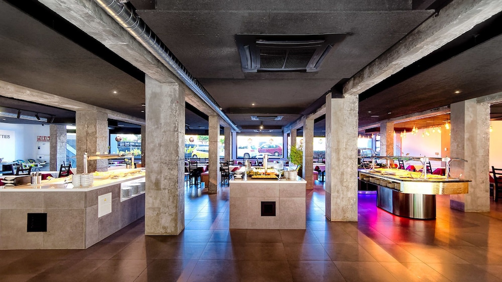 Ura Jardín del Atlántico — Restaurant & bars in Playa del Ingles, Canary Islands