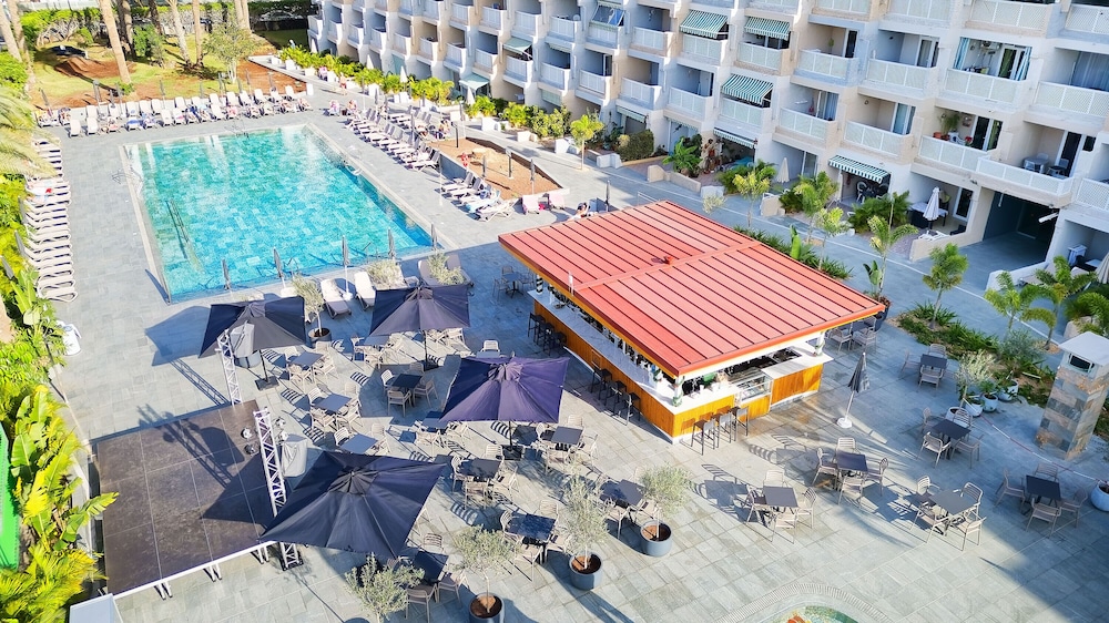 Ura Jardín del Atlántico — Swimming pool in Playa del Ingles, Canary Islands