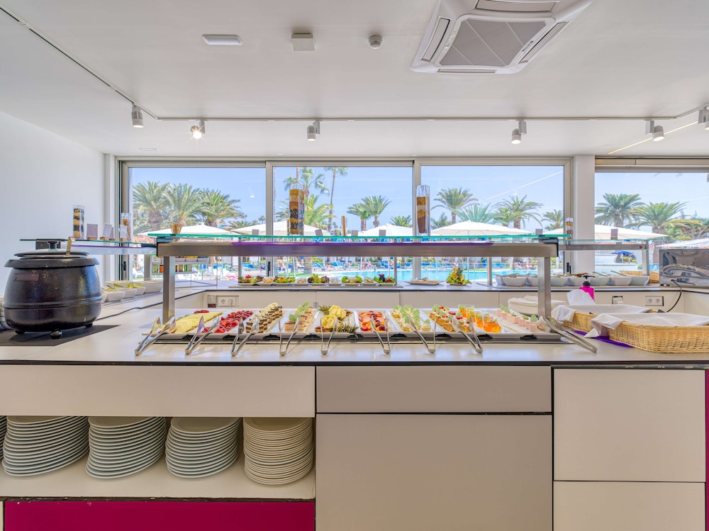 eó Suite Hotel Jardin Dorado — Restaurant & bars in Maspalomas, Canary Islands