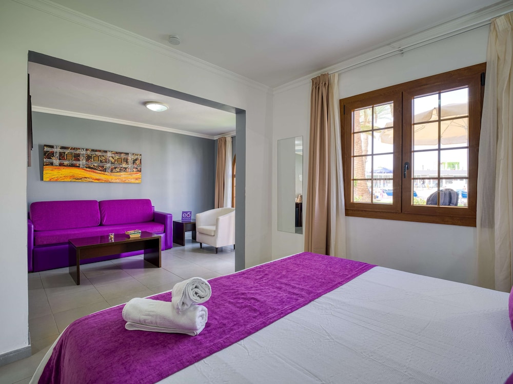 eó Suite Hotel Jardin Dorado — Hotel rooms in Maspalomas, Canary Islands