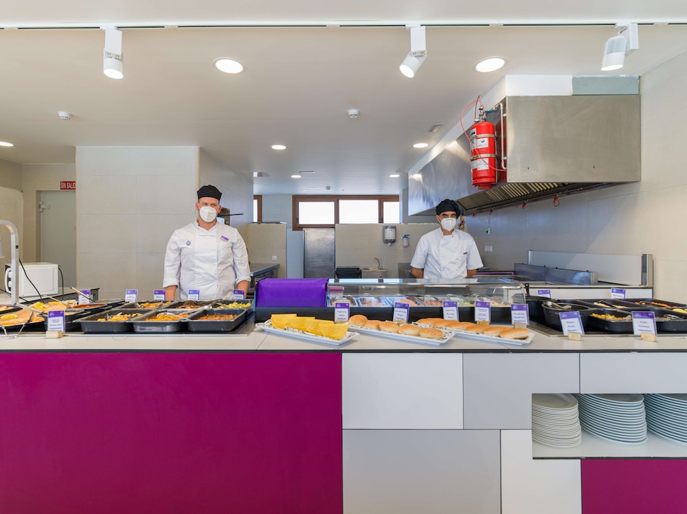 eó Suite Hotel Jardin Dorado — Restaurant & bars in Maspalomas, Canary Islands