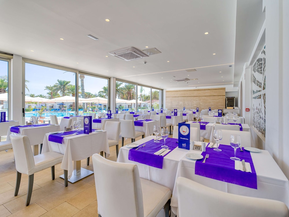 eó Suite Hotel Jardin Dorado — Restaurant & bars in Maspalomas, Canary Islands