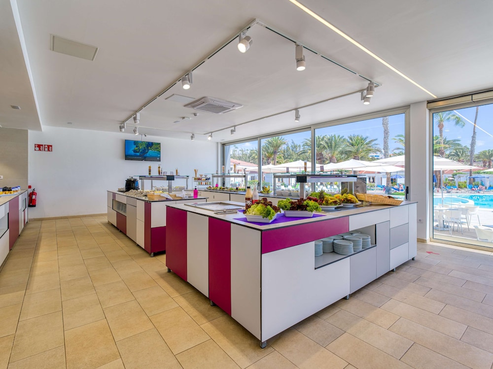 eó Suite Hotel Jardin Dorado — Restaurant & bars in Maspalomas, Canary Islands