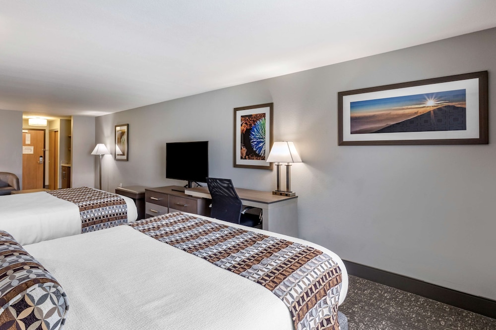 Best Western Plus Las Vegas West — Hotel rooms in Las Vegas, Nevada