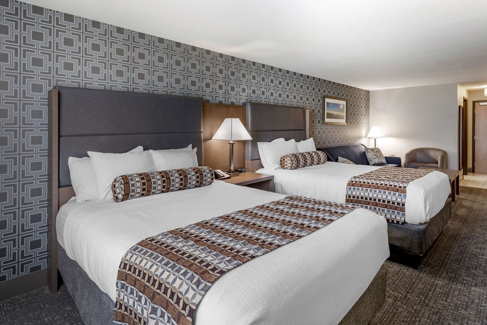 Best Western Plus Las Vegas West — Hotel rooms in Las Vegas, Nevada