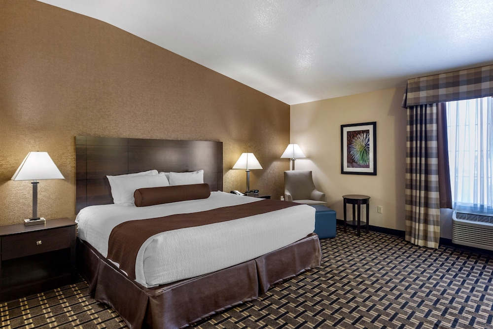 Best Western Plus Las Vegas West — Hotel rooms in Las Vegas, Nevada
