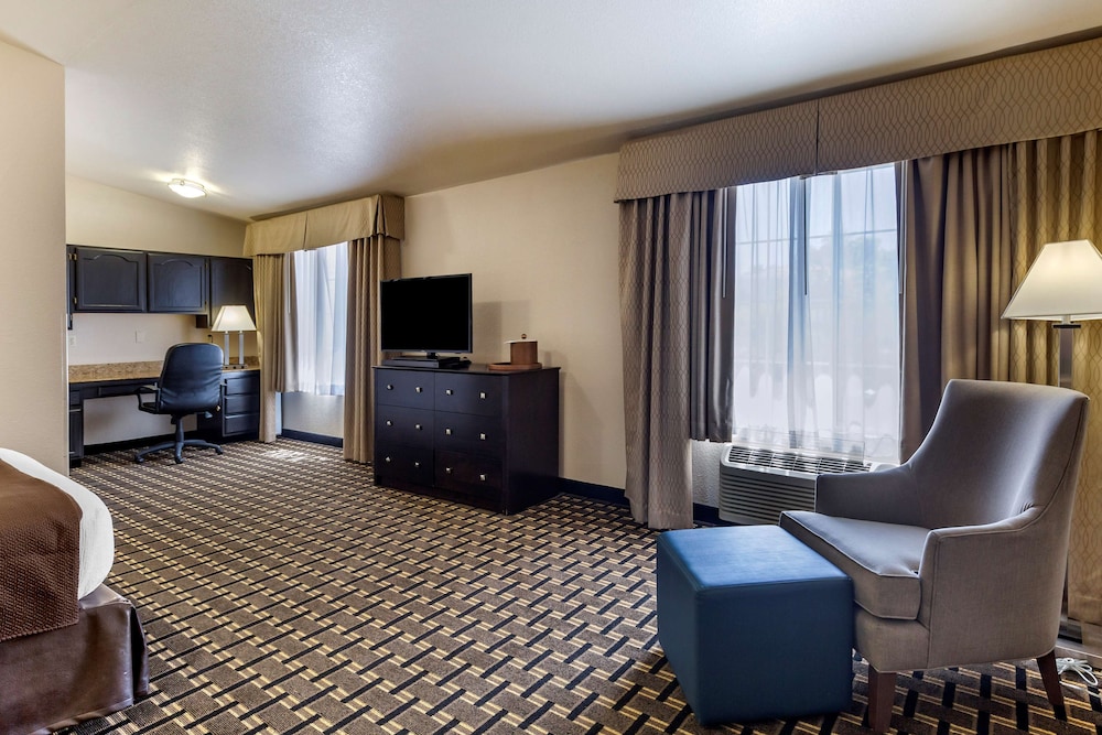 Best Western Plus Las Vegas West — Hotel rooms in Las Vegas, Nevada