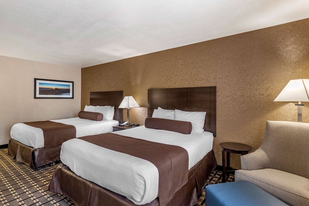 Best Western Plus Las Vegas West — Hotel rooms in Las Vegas, Nevada