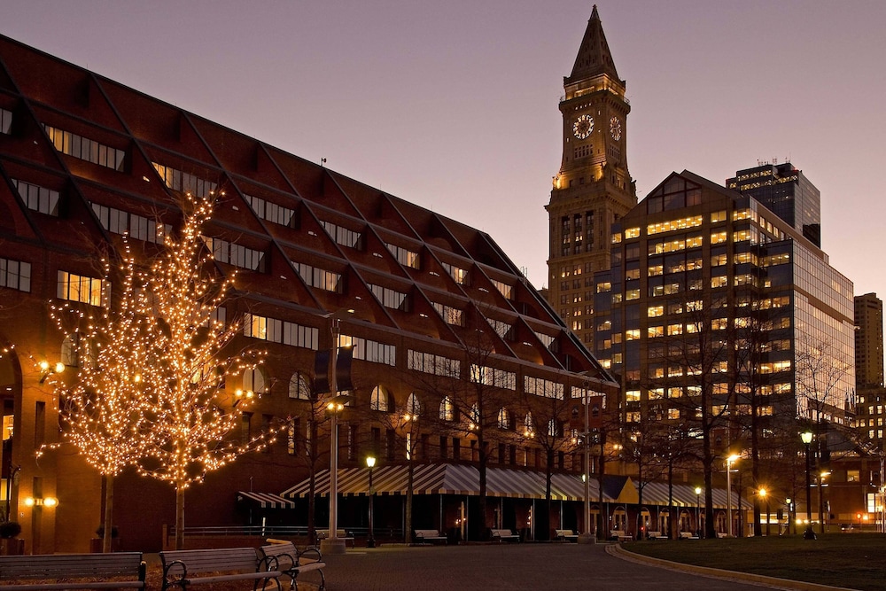 Boston Marriott Long Wharf — Hotel building in Boston, Massachusetts