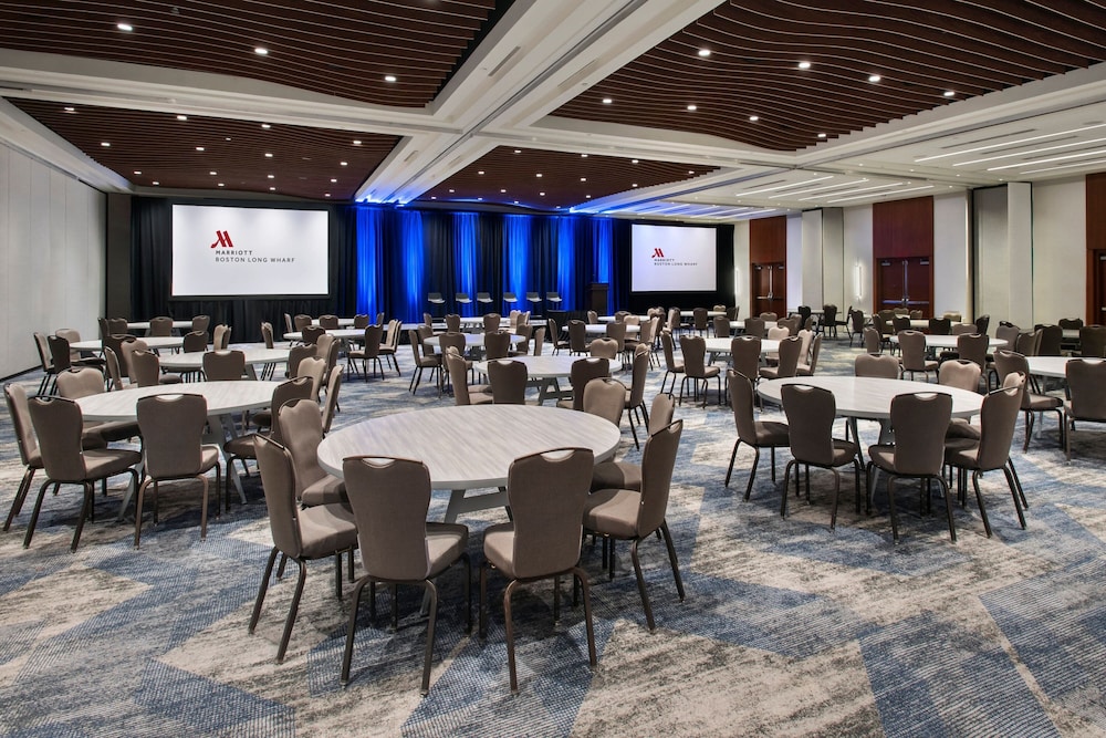 Boston Marriott Long Wharf — Hotel building in Boston, Massachusetts