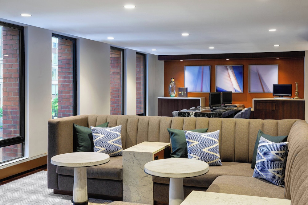 Boston Marriott Long Wharf — Hotel building in Boston, Massachusetts