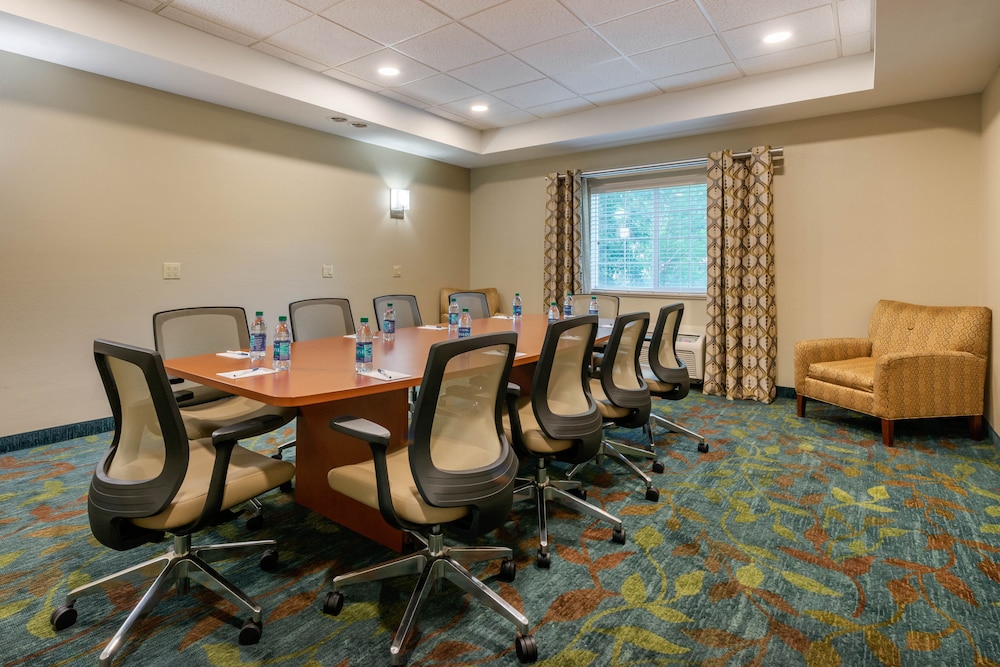 Candlewood Suites Fort Myers Sanibel Gateway by IHG — Hotel building in Fort Myers, Florida