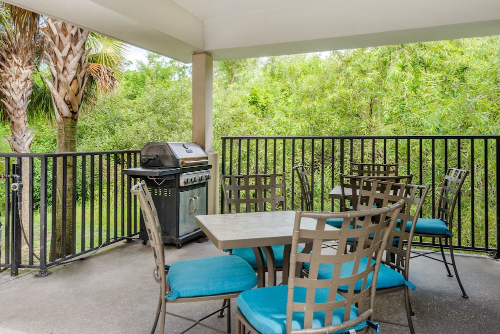 Candlewood Suites Fort Myers Sanibel Gateway by IHG — Hotel rooms in Fort Myers, Florida