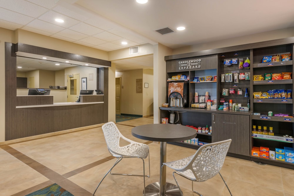 Candlewood Suites Fort Myers Sanibel Gateway by IHG — Hotel building in Fort Myers, Florida