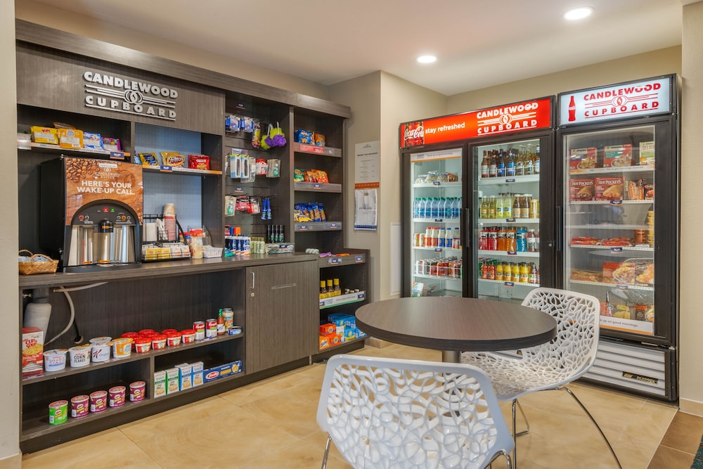 Candlewood Suites Fort Myers Sanibel Gateway by IHG — Restaurant & bars in Fort Myers, Florida