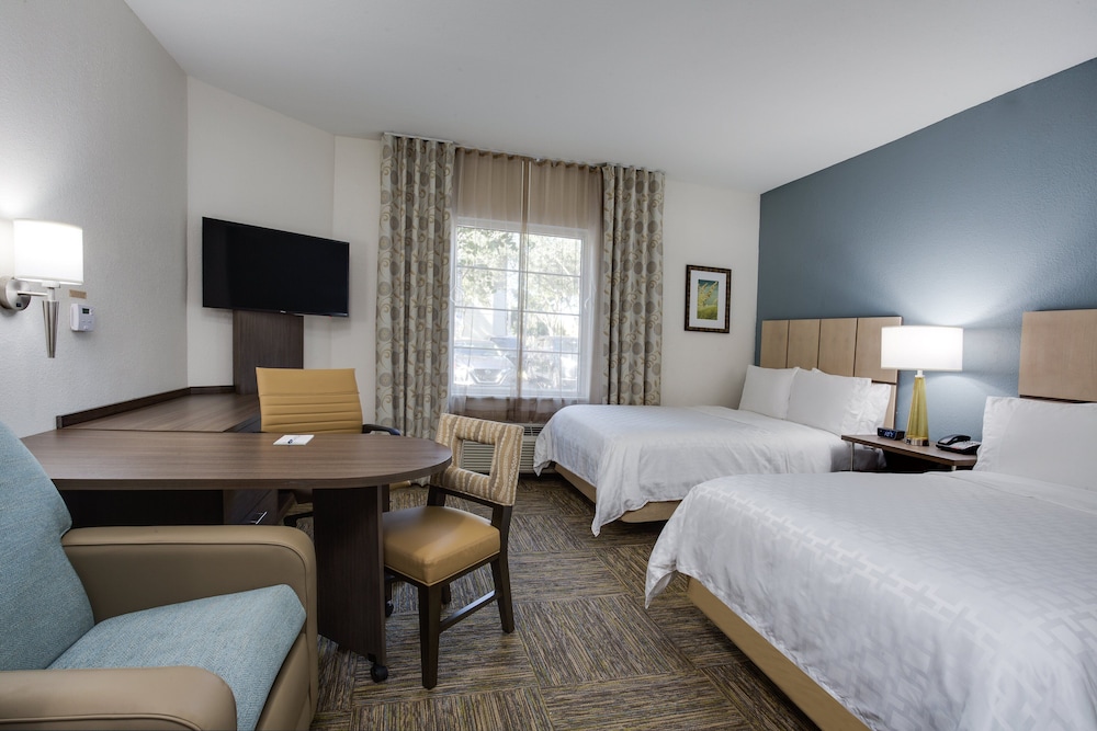 Candlewood Suites Ft. Lauderdale Airport/Cruise by IHG — Hotel rooms in Fort Lauderdale, Florida
