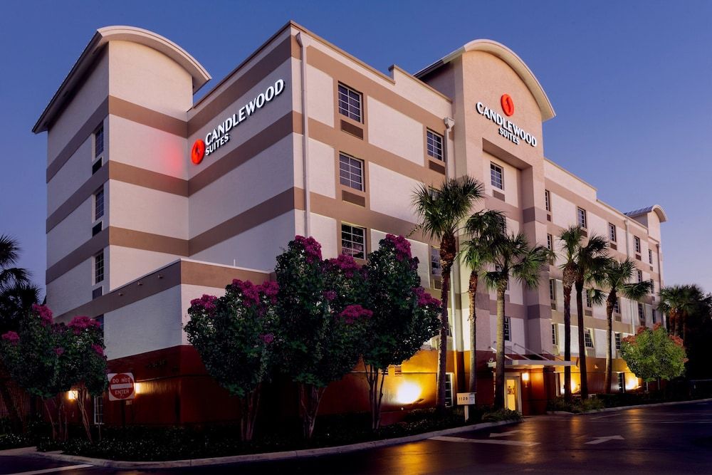 Candlewood Suites Ft. Lauderdale Airport/Cruise by IHG image