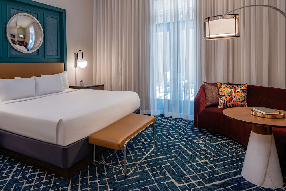 Hyatt Centric French Quarter New Orleans — Hotel rooms in New Orleans, Louisiana