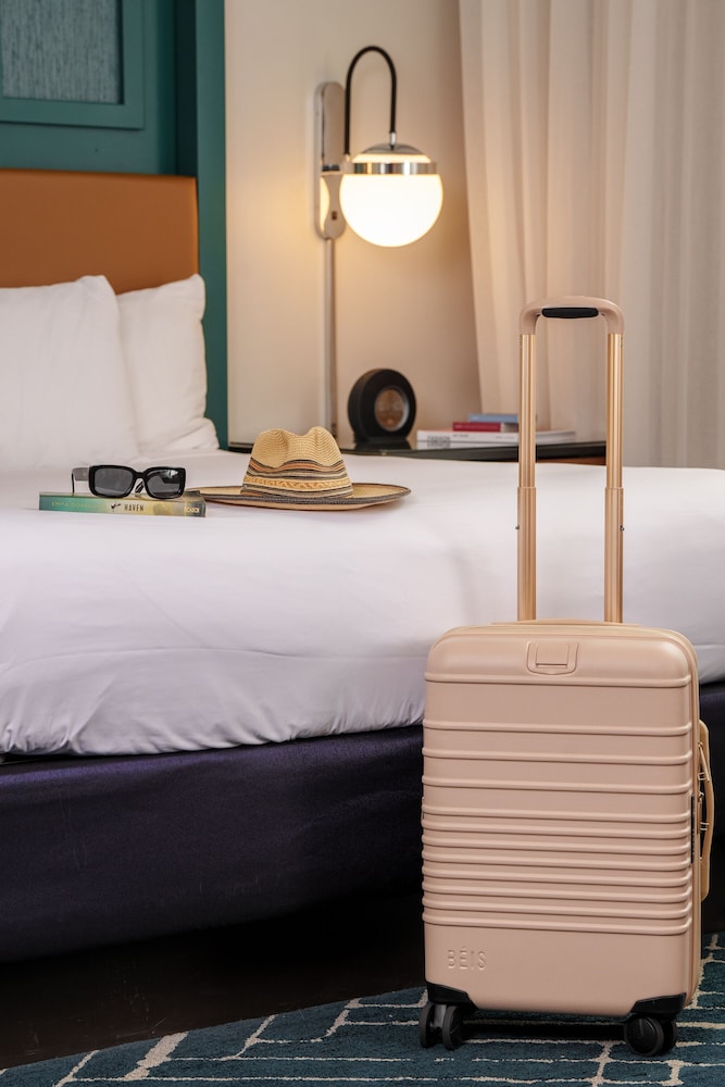 Hyatt Centric French Quarter New Orleans — Hotel rooms in New Orleans, Louisiana