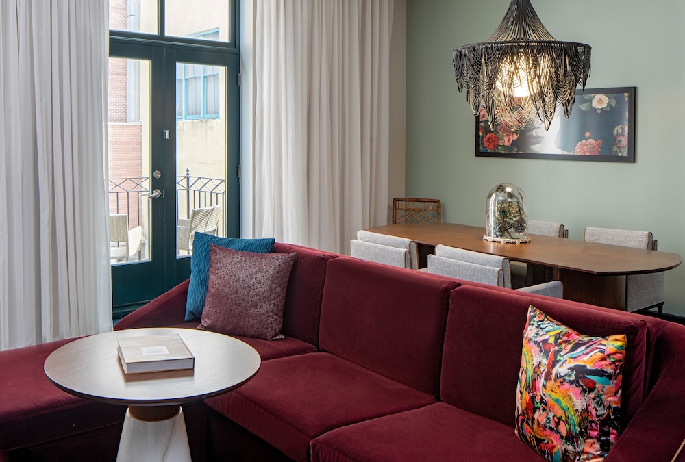 Hyatt Centric French Quarter New Orleans — Hotel rooms in New Orleans, Louisiana