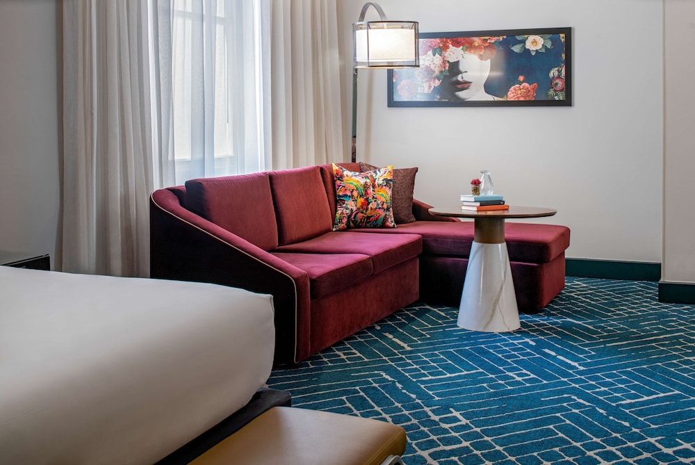 Hyatt Centric French Quarter New Orleans — Hotel rooms in New Orleans, Louisiana